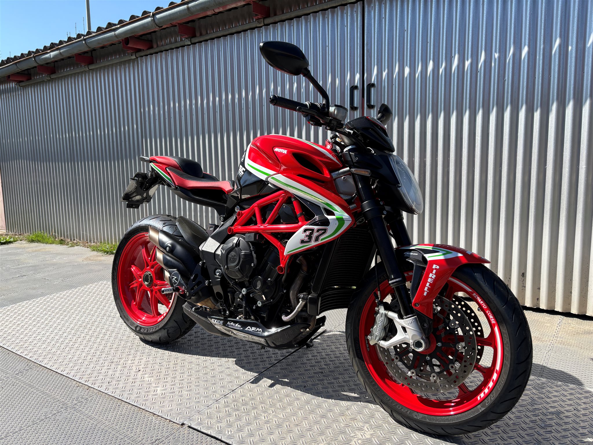 MV Agusta Brutale 800 RC wenig km; Limited Edition nr. 71/250