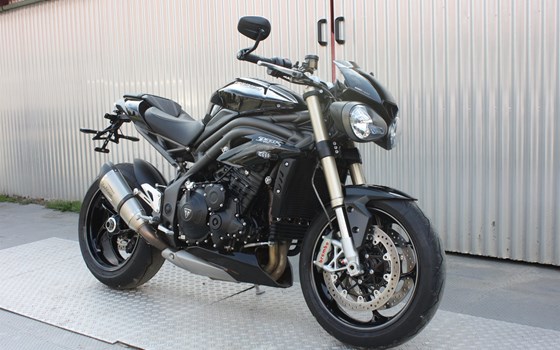 Gebrauchtmotorrad Triumph Speed Triple S - Bild 2
