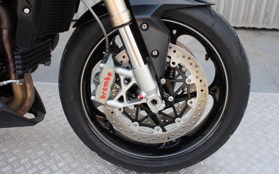 Gebrauchtmotorrad Triumph Speed Triple S - Bild 7