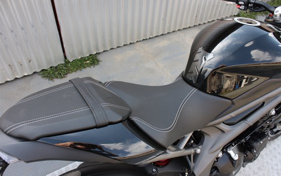 Gebrauchtmotorrad Triumph Speed Triple S - Bild 9