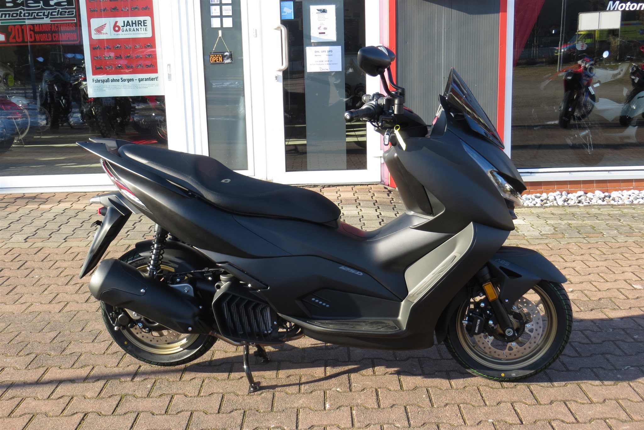 Zontes 125 D<br />Neufahrzeug - Finanzierung