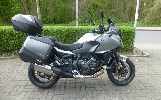 Gebrauchtmotorrad Honda NT1100 DCT - Bild 1