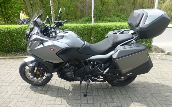 Gebrauchtmotorrad Honda NT1100 DCT - Bild 2