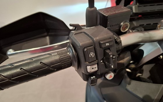 Gebrauchtmotorrad Honda ADV350 - Bild 10