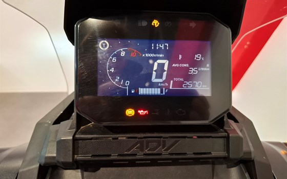 Gebrauchtmotorrad Honda ADV350 - Bild 9