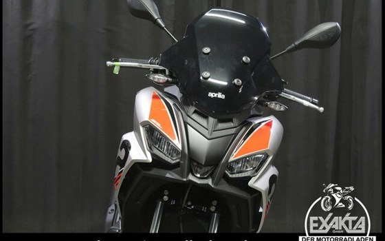 Neufahrzeug Aprilia SR GT 200 - Bild 8