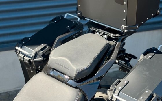 Gebrauchtmotorrad QJ Motor SRT 900 SX - Bild 7