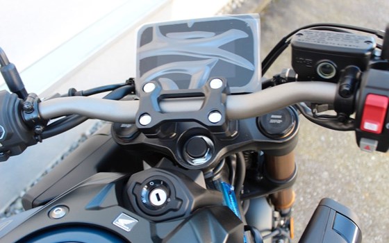 Gebrauchtmotorrad Honda CB650R E-Clutch - Bild 15