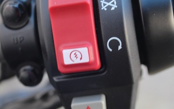 Gebrauchtmotorrad Honda CB650R E-Clutch - Bild 17