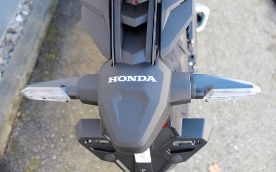 Gebrauchtmotorrad Honda CB650R E-Clutch - Bild 22