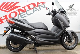 Yamaha XMAX 300