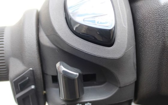 Gebrauchtmotorrad Yamaha XMAX 300 - Bild 17