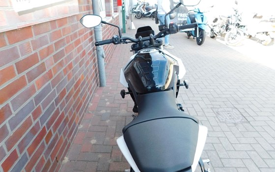 Gebrauchtmotorrad Suzuki GSX-8S - Bild 10