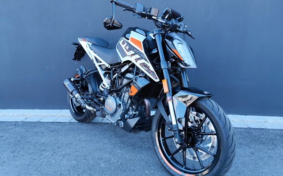 Gebrauchtmotorrad KTM 390 Duke - Bild 4