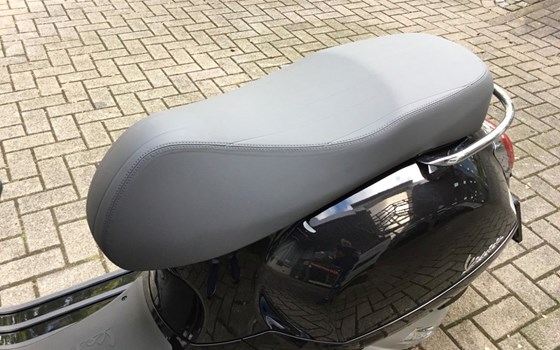 Neufahrzeug Vespa GTS 125 - Bild 11