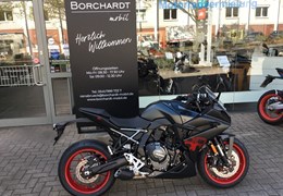 Neumotorrad Suzuki GSX-8R