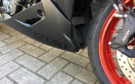 Neufahrzeug Suzuki GSX-8R - Bild 23