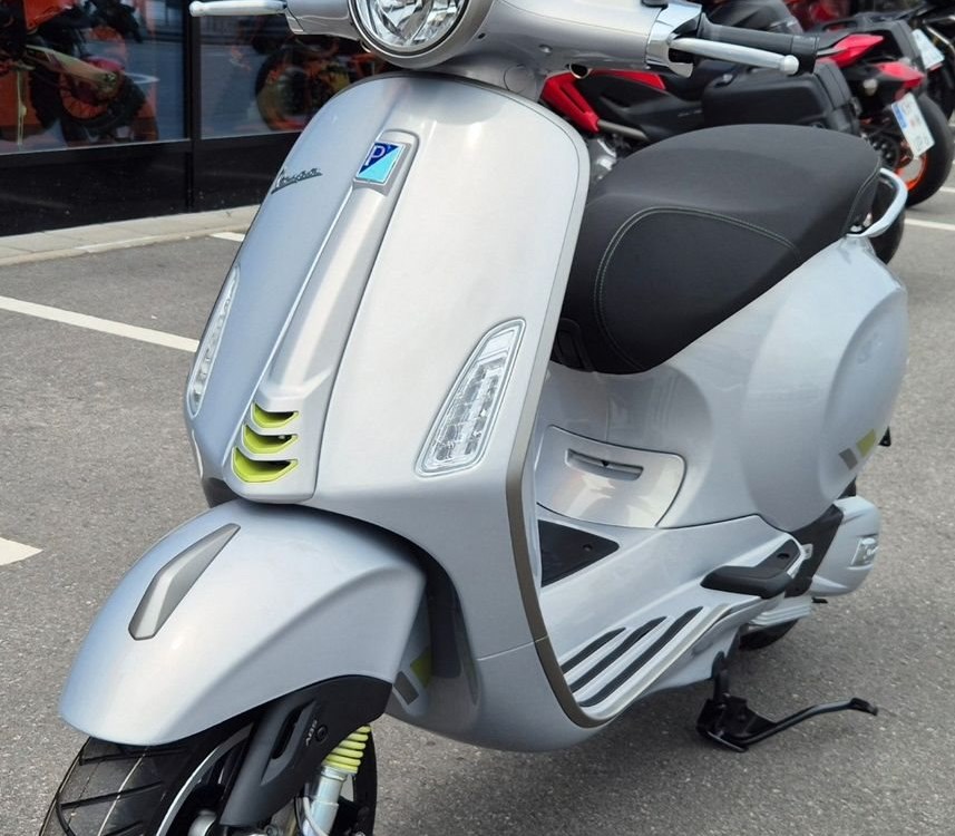 Angebot Vespa Primavera 125 75th