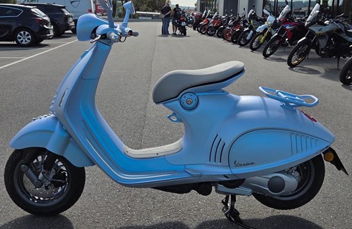 Neumotorrad Vespa 946 Snake