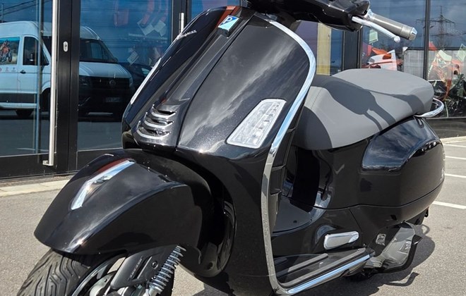 Vespa GTS 125