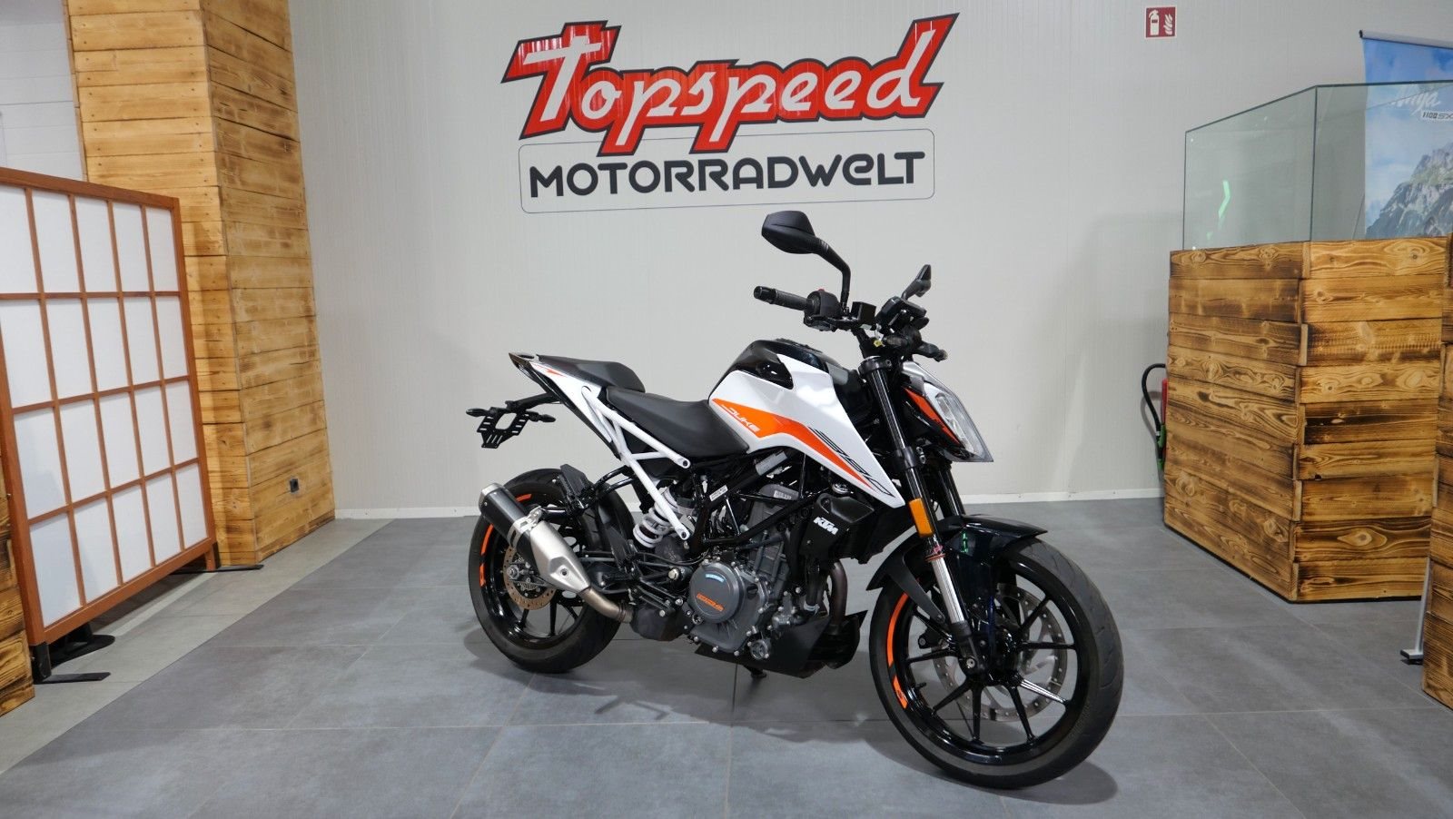 KTM 390 Duke