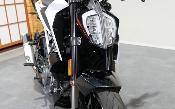 Gebrauchtmotorrad KTM 390 Duke - Bild 4