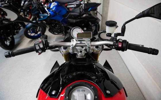 Gebrauchtmotorrad BMW S 1000 R - Bild 9