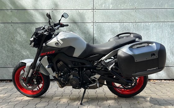 Gebrauchtmotorrad Yamaha MT-09 - Bild 3