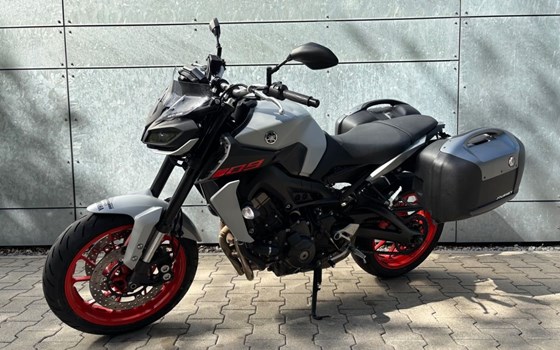 Gebrauchtmotorrad Yamaha MT-09 - Bild 4