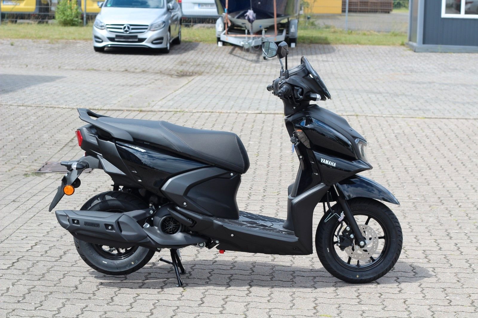 Yamaha RayZR 