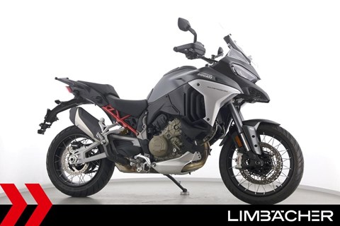 Reiseenduros beim AT41 Test