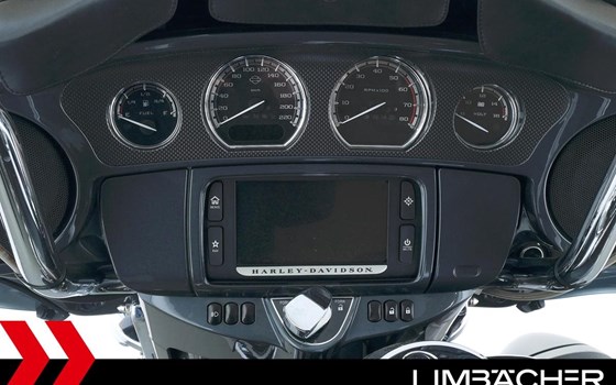 Gebrauchtmotorrad Harley-Davidson CVO Ultra Limited FLHTKSE - Bild 24