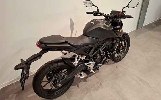 Gebrauchtmotorrad Honda CB 125 - Bild 15