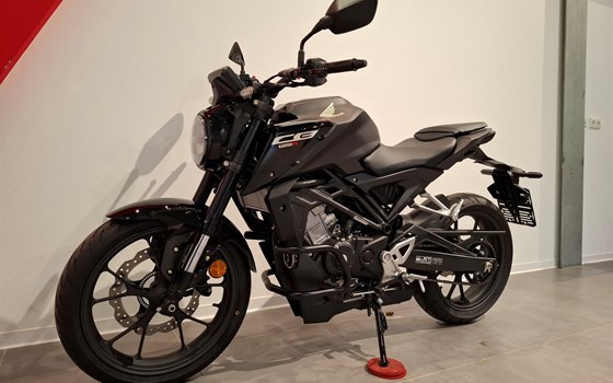 Gebrauchtmotorrad Honda CB 125 - Bild 4