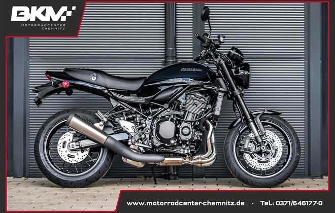 Kawasaki Z900 RS Black Ball Edition