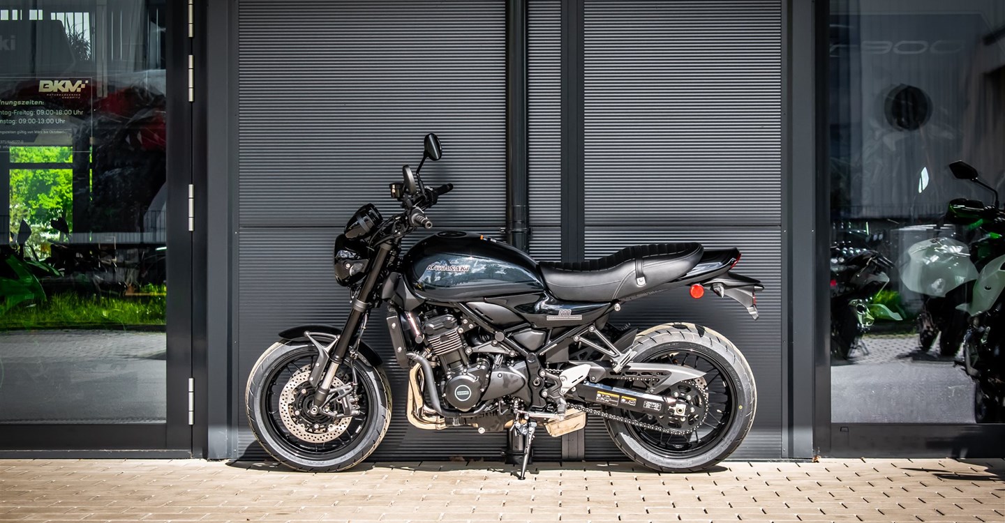 Angebot Kawasaki Z900 RS Black Ball Edition