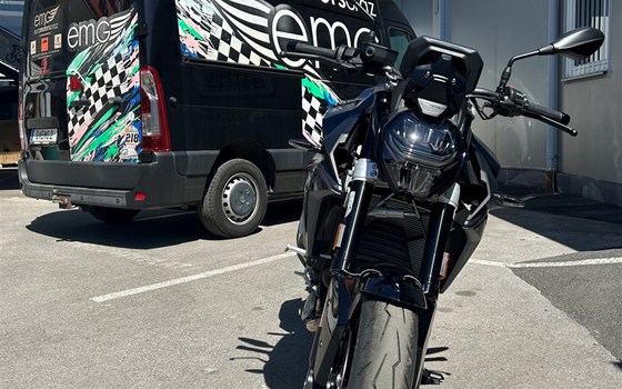 Gebrauchtmotorrad BMW F 900 R - Bild 3