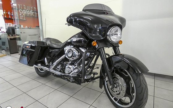 Gebrauchtmotorrad Harley-Davidson Street Glide FLHX - Bild 1
