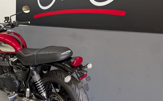 Gebrauchtmotorrad Triumph Speed Twin 900 - Bild 4