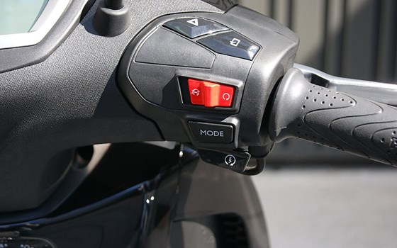 Neufahrzeug Piaggio Beverly 310 - Bild 9