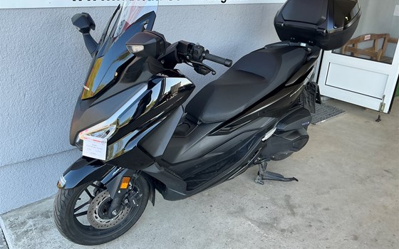 Gebrauchtmotorrad Honda Forza 350 - Bild 4