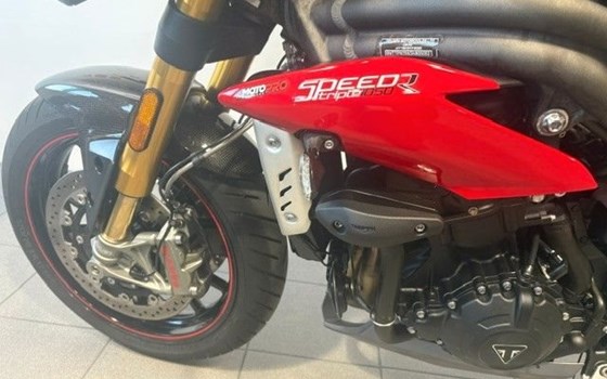 Gebrauchtmotorrad Triumph Speed Triple R - Bild 3
