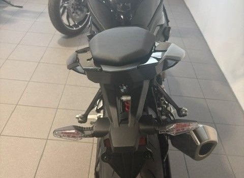 Gebrauchtmotorrad BMW S 1000 R - Bild 8