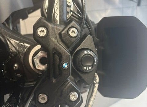 Gebrauchtmotorrad BMW S 1000 R - Bild 9