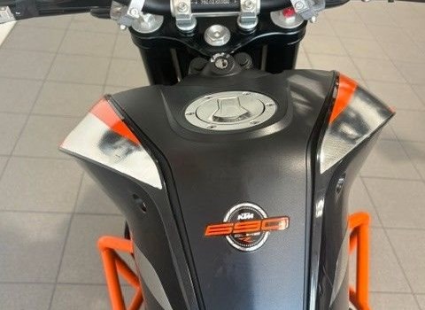 Gebrauchtmotorrad KTM 690 Duke R - Bild 11