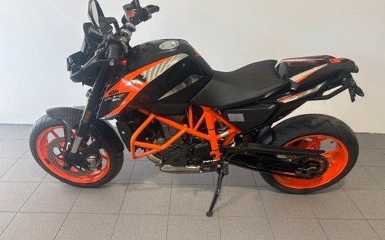 Gebrauchtmotorrad KTM 690 Duke R - Bild 2