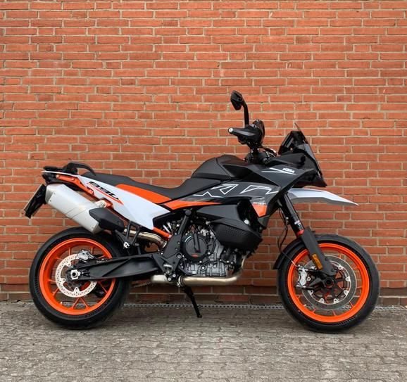 KTM 890 SMT TECH PACK