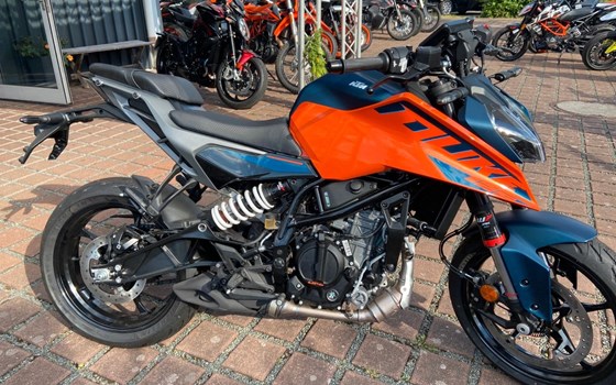 Neufahrzeug KTM 125 Duke - Bild 2