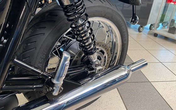 Gebrauchtmotorrad Triumph Bonneville T120 Black - Bild 12