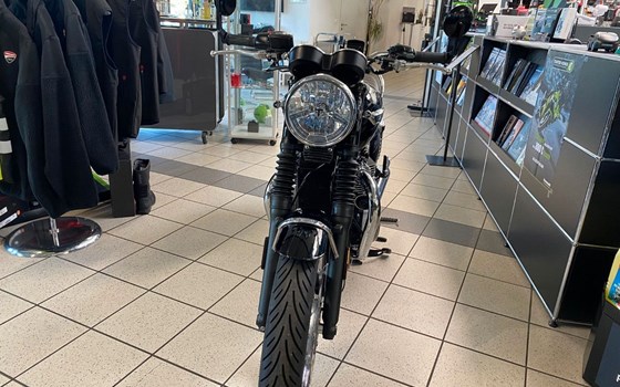 Gebrauchtmotorrad Triumph Bonneville T120 Black - Bild 7